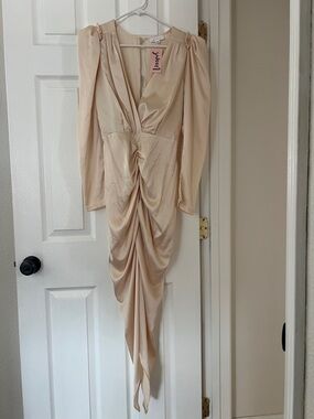 MABLE Champagne Cream Satin Ruched V-Neck Long Sleeve Dress ~ small